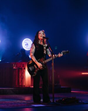 Ashley McBryde Instagram - Lafayette you are magical ! You turned a Thursday night into a PARTY with us. My kinda people ! 

Shout out to SK for getting these great shots !!

📸: @skayphotography_
