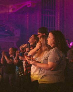 Ashley McBryde Instagram - Lafayette you are magical ! You turned a Thursday night into a PARTY with us. My kinda people ! 

Shout out to SK for getting these great shots !!

📸: @skayphotography_