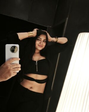 Ashwini Sree Instagram - Looks like summer🫣🥵😜 acts like rain ☔️ 

#black #blackpink #blacklove #sunday #sundayfunday #instagram #instafashion #insta #viralvideos #viralvideo #photooftheday