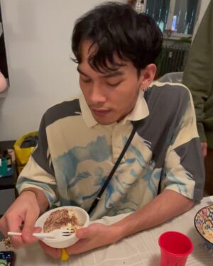 Asmara Abigail Instagram - Perché non possiamo fare il pranzo della domenica senza @tiramisuasmara 💜✨ (because we cannot do the Sunday brunch without Tiramisù Asmara)
Tiramisù Asmara, originally created by @akua.calda and his ‘la nonna’ secret recipe in 2019 and we developed the new combination until it is finally locked in July 2019 between Milan, Ciputat and Tokyo.
Tiramisù Asmara is about the joy of friendship and sharing your food with your love ones around the table, enriched by the conversation that happened around the dining table, whether it is caring, creative and intellectual dialogues or just pure humor. I am forever grateful with the love that I share with my closest friends, the way we nurture and taking care of each other in any place in the world, I know we are always there for each other, the universal bond that is genuine and priceless crossing boundaries of time and space. #longdistancefriendship 🦋 I am forever proud of my friends, for their struggles and their power to thrive and to keep on going.
And that is the philosophy of Tiramisù Asmara. 

After our collaboration with @potboyaru we are going to be back for our next special collaborations, aspettiamo un po’ (let’s wait for awhile)! STIAMO ARRIVANDO A @stockroom.bar 🦋✨🍸

And yes I only serve my tiramisù in @manfredthierrymugler @muglerofficial ✨🍸

#tiramisùasmara #approvedbytheitalians #foodforthought