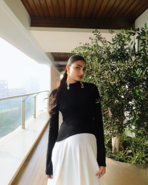 Athiya Shetty Instagram - 🤍🕯️🌻✨