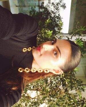 Athiya Shetty Instagram - 🤍🕯️🌻✨