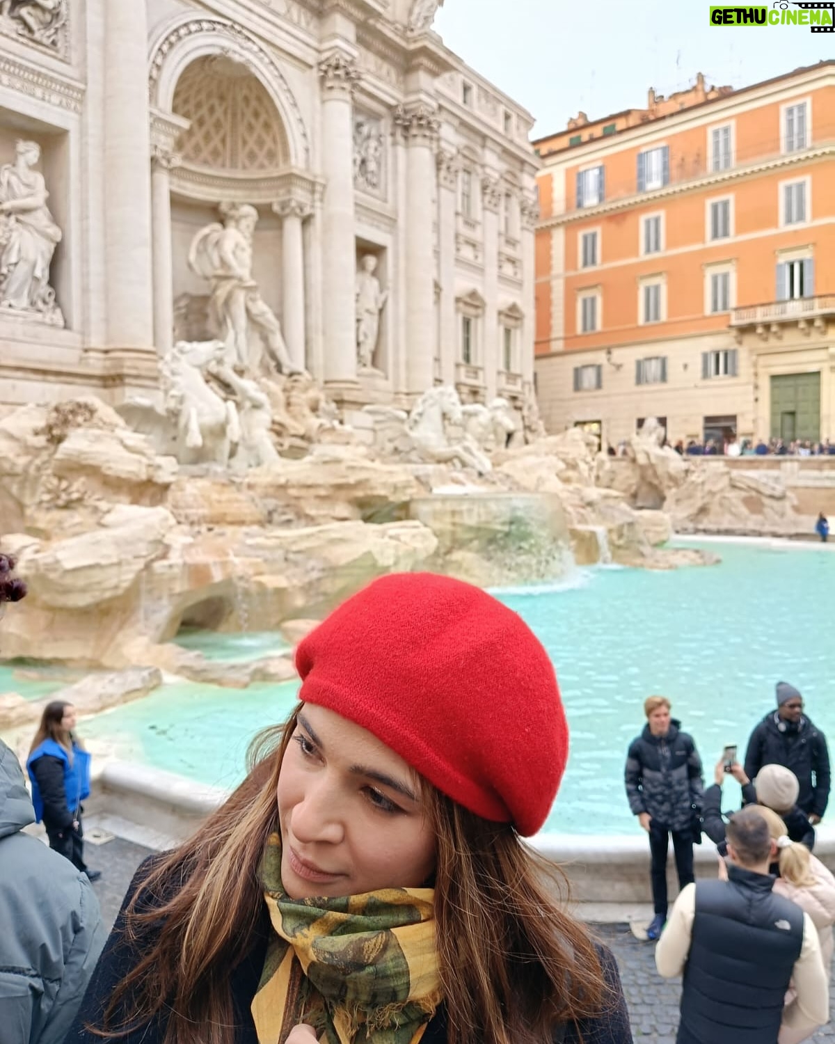 Ayesha Omar - 25.2K Likes - When in Rome, roam…
I got to Roam with the best 👣🦅❤️
#roaming #rome #italia #roma #europe #travel #ayeshaomar #holiday #romanholiday #parks #animallover #travelgram #travelphotography #traveltheworld #travelblogger #love #choosehappiness #eatlocal #eatpraylove #dogperson