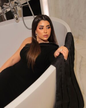 Ayten Amer Instagram - 📸 by @muhammadesign 
Dress by @perla.vip.eg 
Hair and makeup by @hushandglowbeautylounge