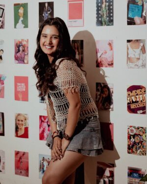 Ayushi Khurana Instagram - Hello 2025 💕