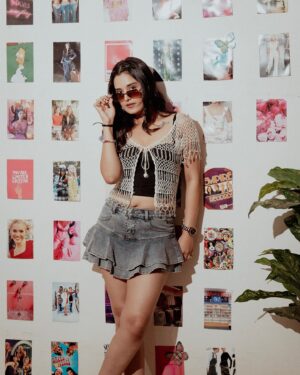 Ayushi Khurana Instagram - Hello 2025 💕