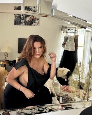 Bella Thorne Instagram - HOT TO GO!