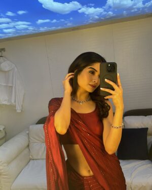 Bhavika Sharma Instagram - Playing Savi has been an unforgettable journey—full of new experiences, challenges, and joy. As I say goodbye to the show, I feel a mix of gratitude and nostalgia. Savi became a part of me, and the memories from this chapter will stay in my heart forever. The love from fans and the impact Savi had, spanning two seasons, is something rare and incredibly special. I’ll miss the camaraderie with the talented team and the bond we shared on set. I’m truly blessed for this experience and hope our paths cross again. A big thank you to the fans for all the love and appreciation. This journey will stay with me always.
