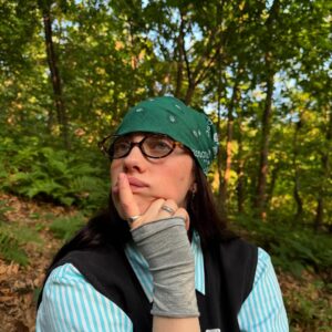 Billie Eilish Instagram - here’s a bunch of photos of me