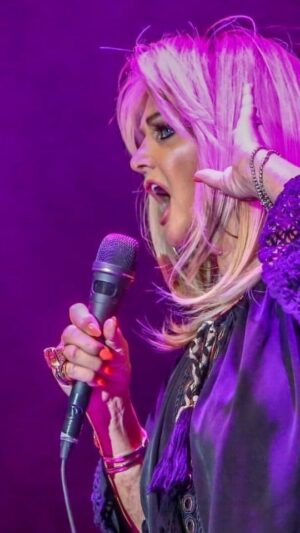 Bonnie Tyler Instagram - Three weeks of Yes I Can. What's your favourite line from the song?