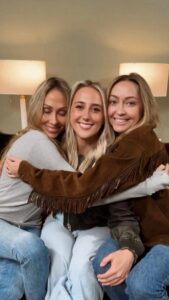 Actress Brandi Cyrus HD Photos and Wallpapers April 2025