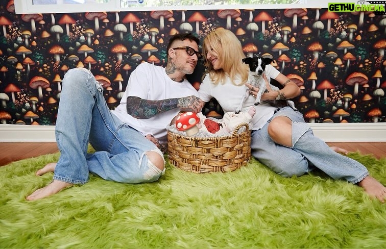 Bria Vinaite - 4.3K Likes - Happiest birthday to the hottest dad, the world’s best husband, the funniest most talented human! Today and everyday you are loved and celebrated ❤️ we love you!