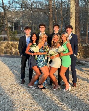 Brittany Wagner Instagram - Sadie’s 2025 💐