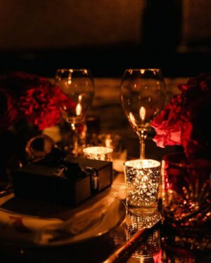 Brooks Nader Instagram - TWENTY ATE 🎂 🎉 💃. !!!!! Thank you @charlottetilbury for the most MAGICAL birthday dinner to celebrate with all my people, the fragrance says it ALL 💋
