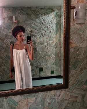 Bruna Inocencio Instagram - Retrospectiva de fotos no espelho