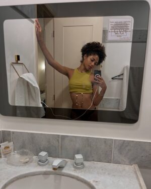 Bruna Inocencio Instagram - Retrospectiva de fotos no espelho