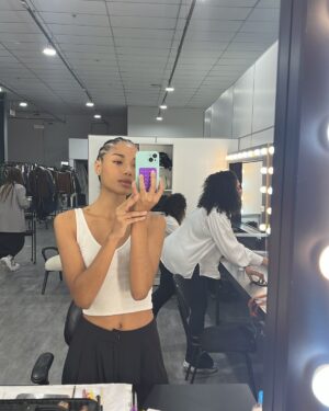 Bruna Inocencio Instagram - Retrospectiva de fotos no espelho