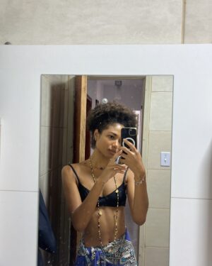 Bruna Inocencio Instagram - Retrospectiva de fotos no espelho