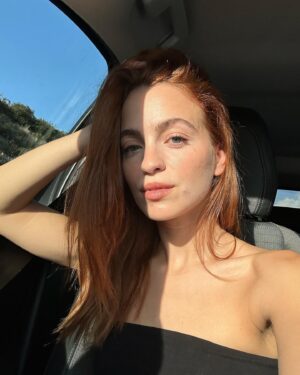Bruna Quintas Instagram - Selfie mood 🍊