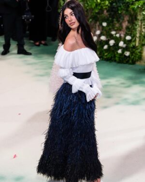 Camila Morrone Instagram - Back at the @metmuseum with my @chanelofficial family 🤍 seeing all your friends dressed up in the most glamorous way, at the most iconic museum in NYC, is a feeling I’ll never get over. Thank you Anna, all the lovely women at Chanel, @voguemagazine, and the glam teams who work SO hard to put us all together.