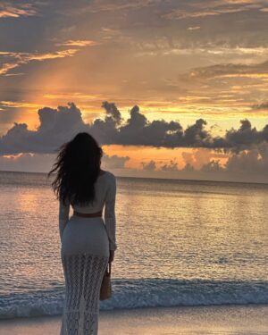 Camila Morrone Instagram - Friends & happiness & sunsets ☀️👯🌊🏝️