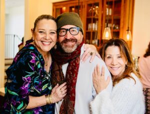 Camryn Manheim Instagram - Happy ChristmaHanukkah everyone. Sending you love and holiday cheer from my family to yours. ❤️🌲🕎🎁🙏