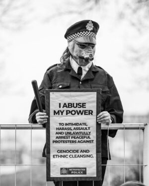 Carice van Houten Instagram - 20 observations from today's protest in London.