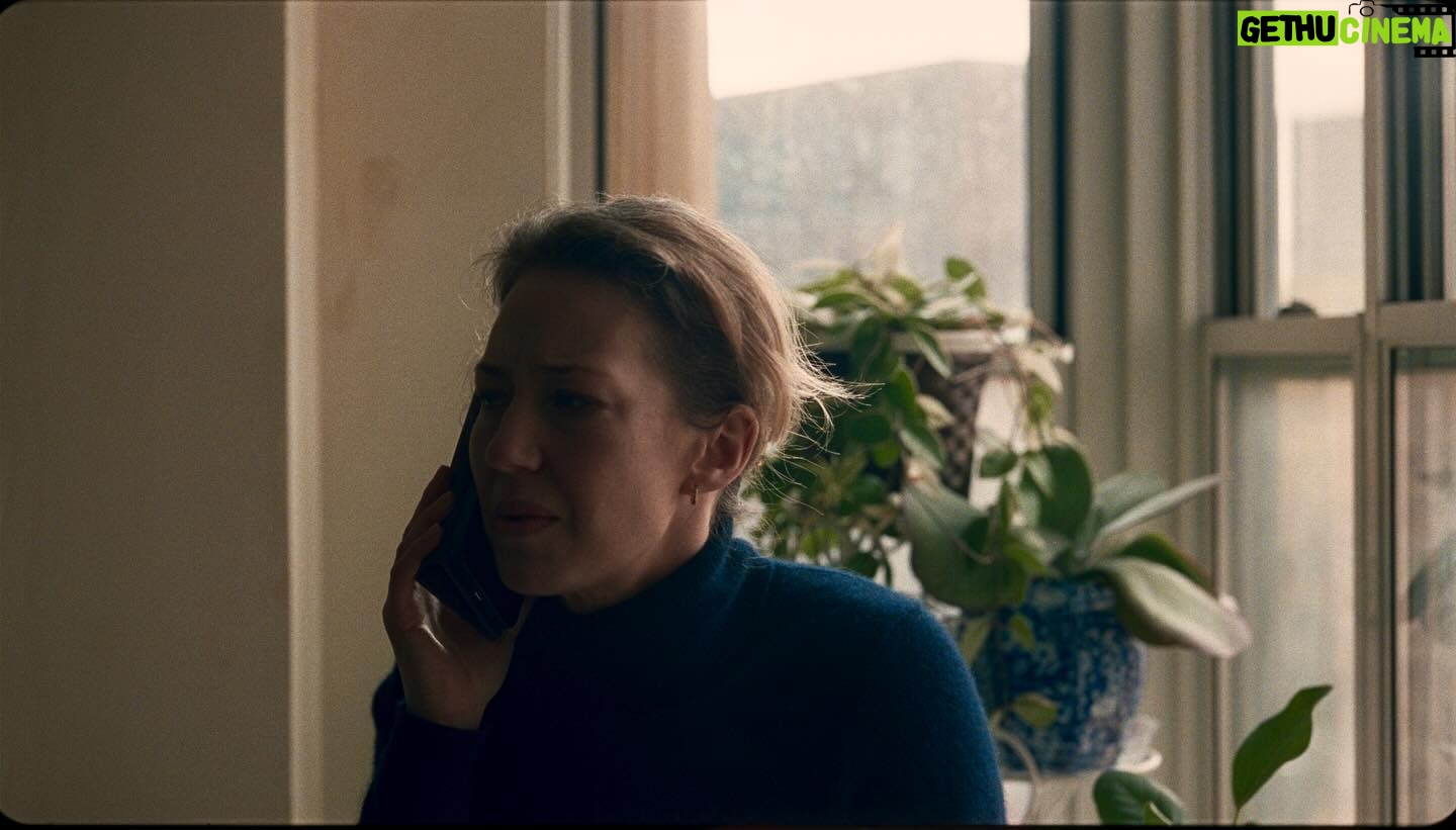 Carrie Coon - 20.4K Likes - ▪️
His Three Daughters
▪️
in theaters and streaming on @netflix
▪️
Written and directed by @azazeljacobs
Cinematography by @samlevydp
Production Design by @kdall_
Costume Design by @diazsadhappy
▪️
BTS photo by @godlis
▪️
Produced by @aorlovsky1 #duncanmontgomery @artsandsciences_ @netflixfilm @malward @maseltov @diazsadhappy