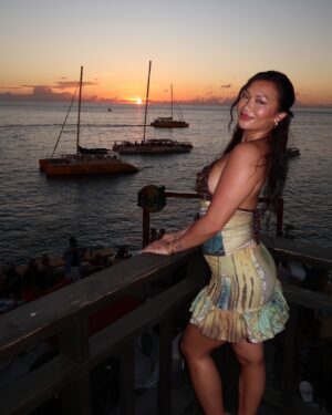 Cassie Yeung Instagram - Bybybye ‘24, the sweetest year yet!!