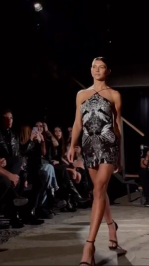 Cata Freer Instagram - She’s the moment✨ Walking for @allsaints Very grateful with my agency and team for all the support you guys became like a family to me and i couldn’t be happier to be back and strong doing  what I love in one of my favorite countries ! ❤️🇲🇽 @wanted.mgmt @nom.mgmt #mexico #allsaints