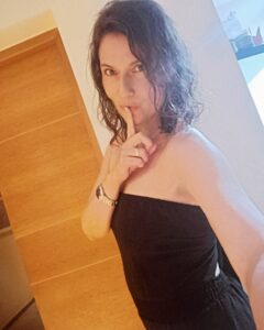 Actress Catherine Mazoyer HD Photos and Wallpapers February 2025