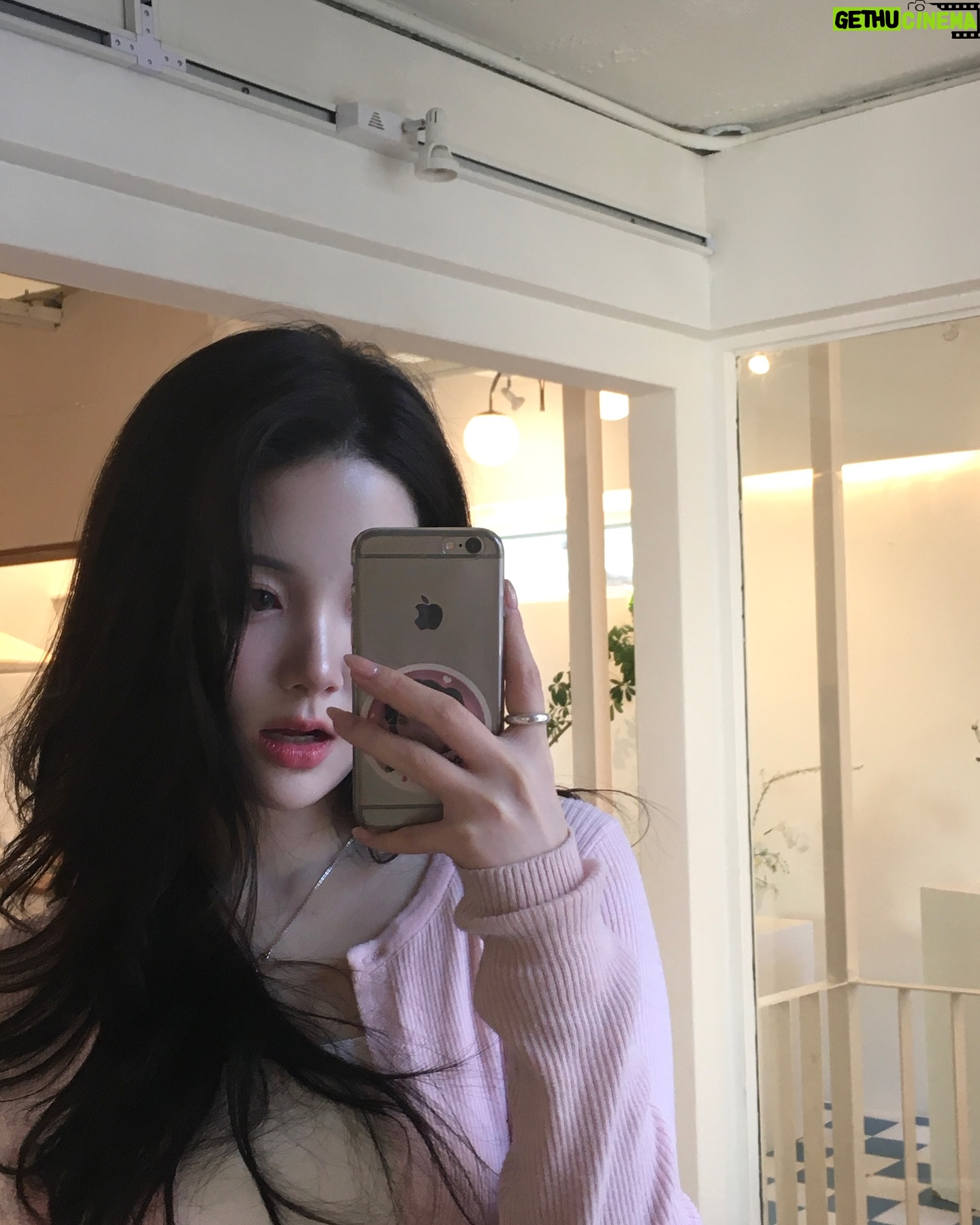 Chae Soo-ah - 13.2K Likes -