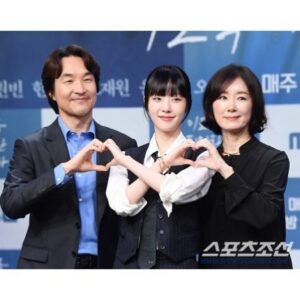 Chae Won-been Instagram - 사랑 가득 ‘이토록 친밀한 배신자’ 제작발표회🤍

따듯한 사진 남겨주셔서 정말 감사합니다.
파이팅!!💪🏻💪🏻