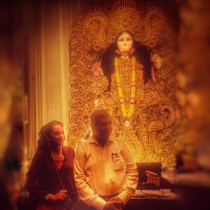 Chandrayee Ghosh Instagram - Saraswati Pujo is of course an emotion. It brings back memories of childhood..adolescence. It is the advent of Spring.. it is nostalgia.. .memories in sepia..it is the smell of fresh flowers..💫🙏🤎
.
.
.
.
#saraswatipujo #carouselpost #potd #nostalgia #emotion #freshflower #instapost #instashare #chandreyeeghosh #official_chandreyee_ghosh 
[Saraswati Puja, Basant Panchami,Bani Bandana, Instagram, Explore, Chandreyee Ghosh]