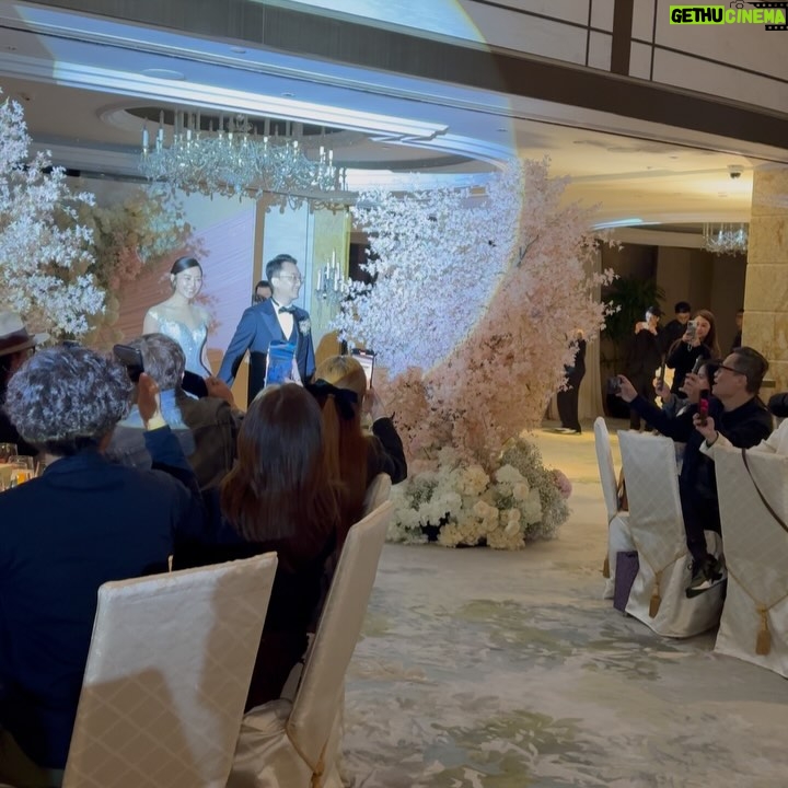 Charlene Choi - 39.3K Likes - 好感動嘅一個婚禮👰🏻♀️🤵🏻♂️
#我眼濕濕 🥹
#坐我隔籬姓容嗰位喊到呢 🤣
真係好戥 @michellewsn 開心🥰
大家認識咗咁多年
一齊成長
大家各自嘅經歷都看在眼裏
真係好希望你以後要狠狠咁幸福美滿
老公聽晒你話!錫到你燶!
因為你值得擁有一切美好 💕