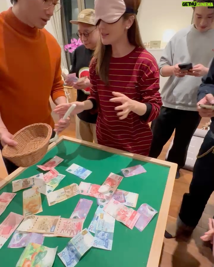 Charlene Choi - 68.1K Likes - 哇哈哈哈哈哈
🤣🤣🤣🤣🤣
Sorry阿Bob攞咗你1000
但係你真係笑死我
#綜藝之王非你莫屬 🤣
真係
#祥賭必贏 😝😝😝😝
#今個新年真開心
#全年keep住開開心心
Btw
#睇咗祥賭必贏未
#未就快啲睇啦
#沾下啲旺氣 😌