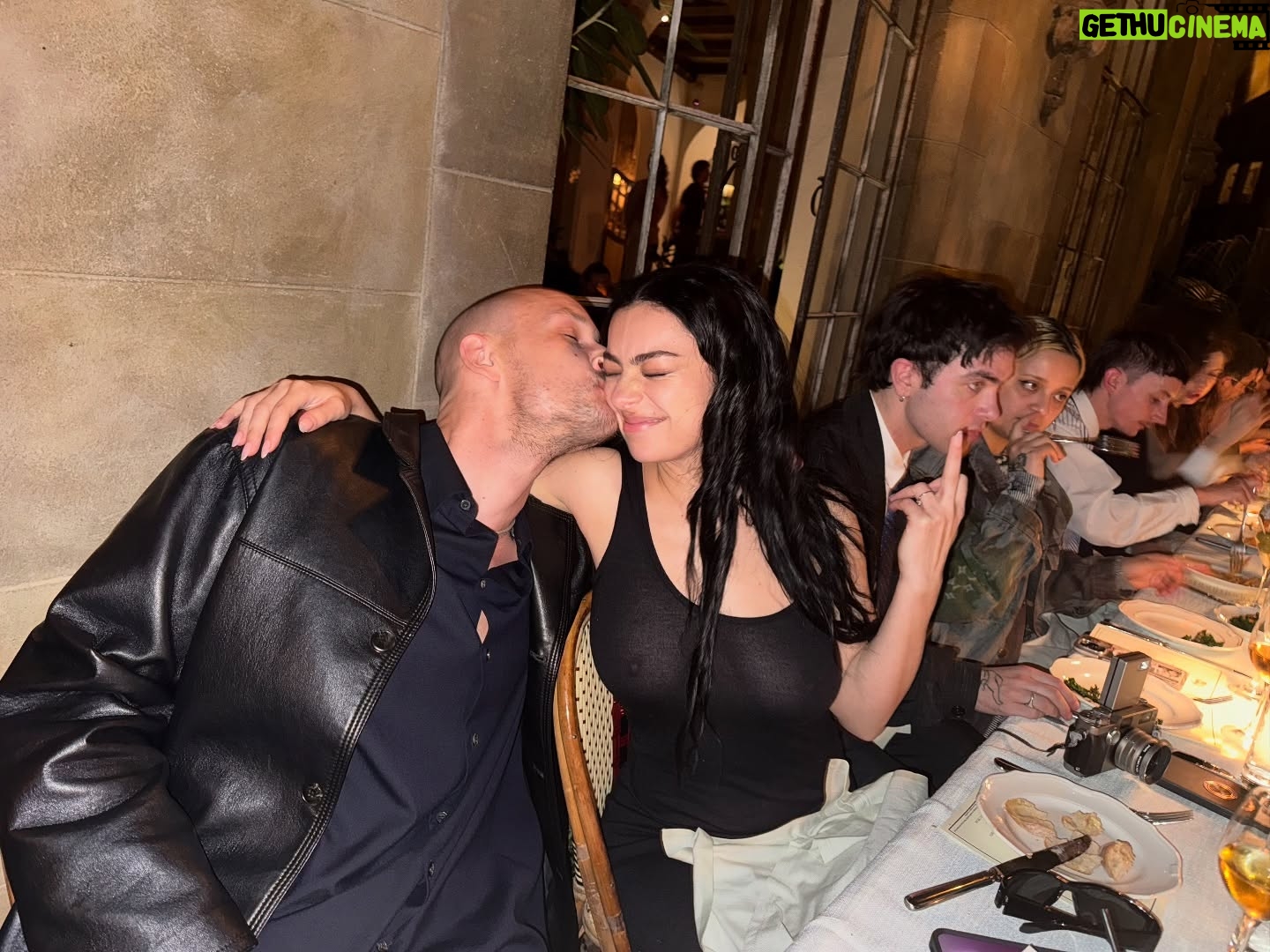 Charli XCX - 1.1 Million Likes - so fun!