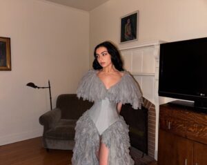 Charli XCX Instagram - we’ve won 3 grammys! this is for all of you who’ve been with me through years and years of this never really being a thing for us.. i hope i made you proud this year <3 i love you all so much.
