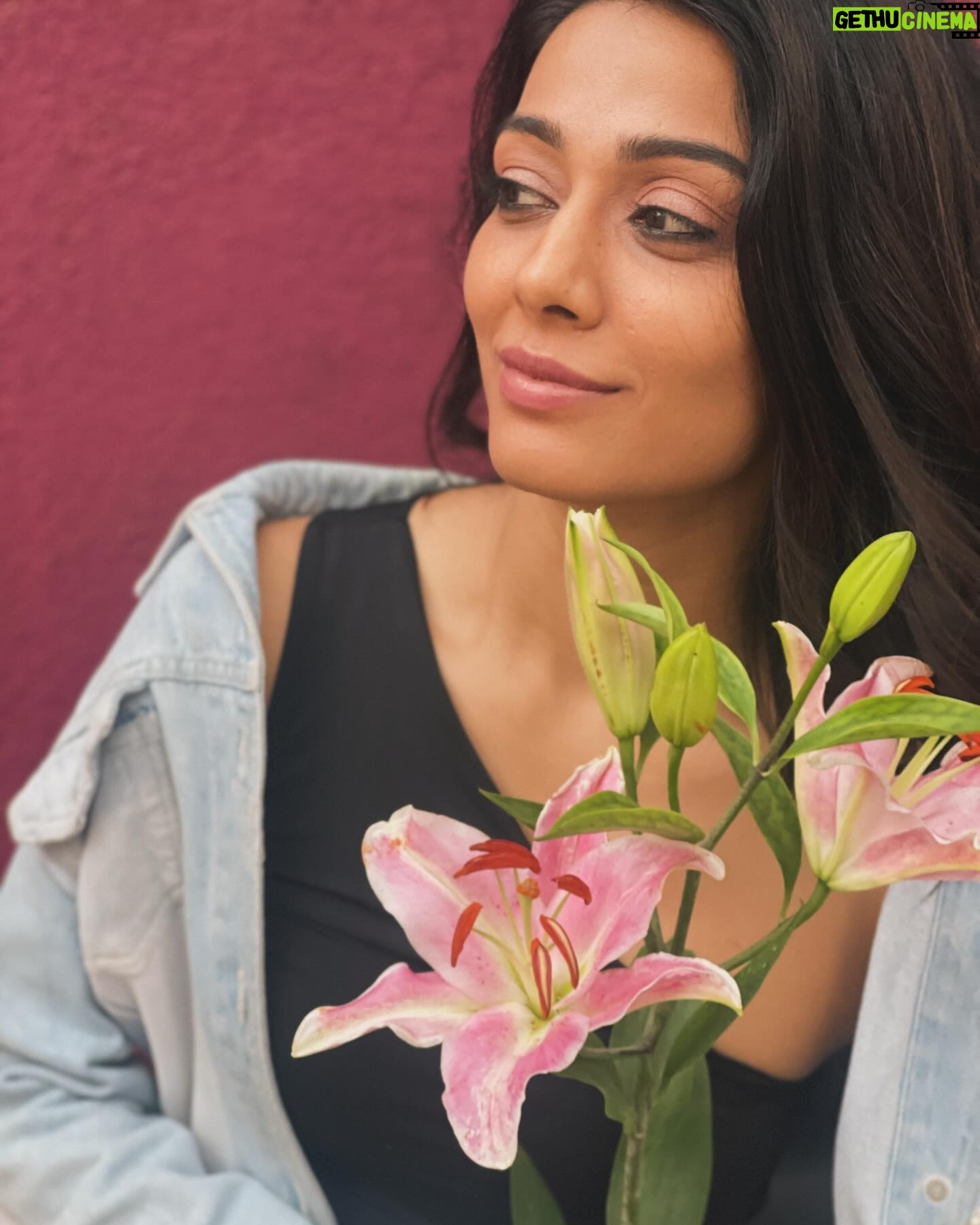 Charu Mehra - 3 Likes - So, I close my eyes to old ends & open my heart to new beginnings.🌻✨