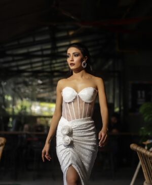 Charu Mehra Instagram - Unleash your inner glam on invisible carpets! 📸📸