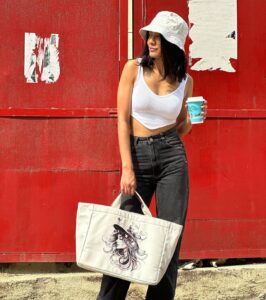 Actress Charu Mehra HD Photos and Wallpapers September 2024