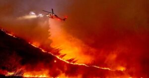 Christa Miller Instagram - Tuesday evening, we packed up the pets, grabbed what we could, and left as the fires closed in on our neighborhood. It’s hard to describe what it feels like to see the sky turn an unnatural orange, knowing you’re leaving so much behind. It’s surreal, unsettling, and honestly, overwhelming. 😔 While we’re safe for now, my heart is with everyone affected—whether you’ve lost your home, your sense of security, or just feel the weight of everything that’s happening. It’s okay to be shaken by this; it’s a lot for anyone to carry. To the firefighters, the true heroes right now, thank you from the bottom of our hearts. I’m so grateful for you all. Our kids, pets, and the rest of us are hanging in there, and we’re taking things one day at a time. Sending love, strength, and hope. We’ll get through this together. ❤️ #Evacuated #StaySafe #Grateful #Surreal #LA #CommunityStrong 

📸 @ethanswopephoto