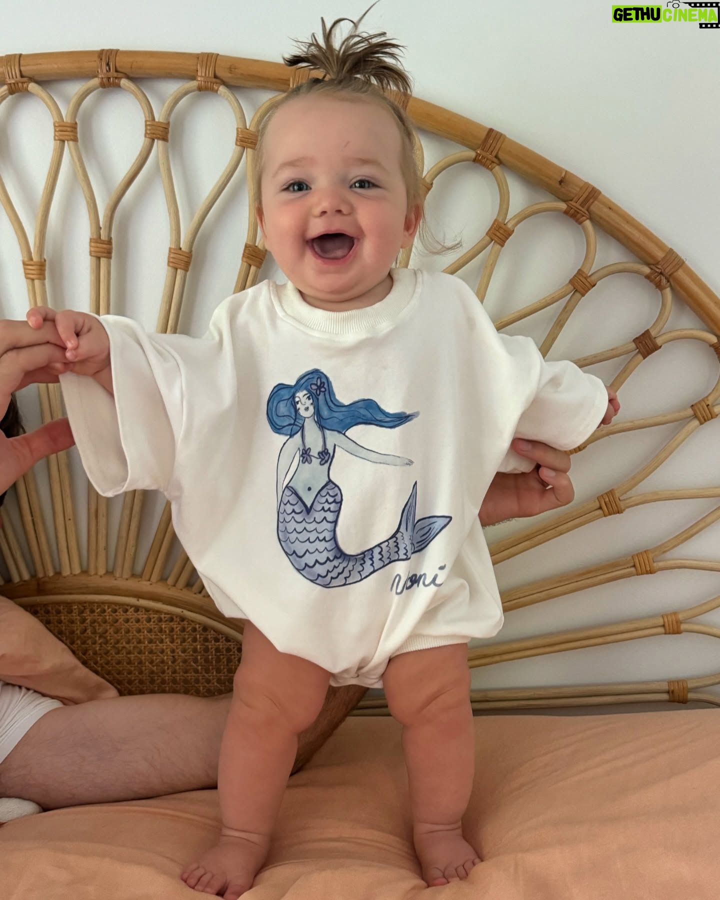 Cleo Massey - 5.4K Likes - Hey Siri, pause my life and continue a little slower. 🧡🎄☀️👶🏼