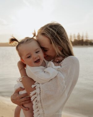 Cleo Massey Instagram - 13 years together and 3 years married today. 🤍🌛 I am absolutely in love with you and in love with the life and family we’ve created. 👶🏼🐶 I pinch myself everyday. 🍀

Photos by the amazing @emmatianphotography