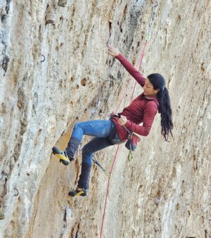 Daila Ojeda Instagram - Un viaje solo con billete de ida… Mallorca eres aun mas especial de lo que imaginaba, gracias por tu acogedora bienvenida ✨ 

A trip with only one way ticket… Mallorca, you are even more special than I imagined, thank you for your warm welcome ✨

@blackdiamond @scarpa_world @scarpaspain @rockandwatermallorca