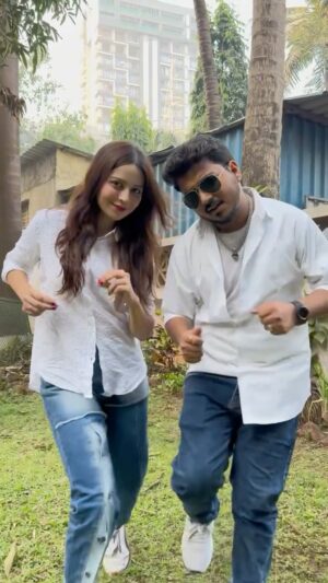 Damini Dave Instagram - Tribute to “Thalaiva”.
Vibing on “Chikitu Vibe”

@lokesh.kanagaraj @anirudhofficial @therukural  @rajnikant @shrutzhaasan @nimmaupendra @soubinshahir @iamsandy_off #nagarjuna #sathyaraj

#daminidave #chikituvibe #coolie #rajnikant #thalaiva #tamil #tamilcinema #shrutihassan #tollywood  #trendingreels #post