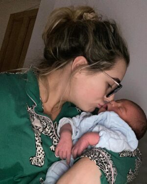 Dani Dyer Instagram - Happy 4th birthday to my darling little Santi.. you taught me so much & made me grow even more as a person..♡ I love being your mummy, you are my chatty, funny, nutty little boy and I can’t wait to watch you grow and make even more memories together.. love you forever ♡♡♡