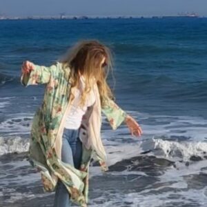 Danica Maksimović Instagram - Malo uživanja... uz zadovoljstvo igranja i druženja...

#sea #sealovers #stone #beautiful #beautifullife #nature #travel #limassol #january2025