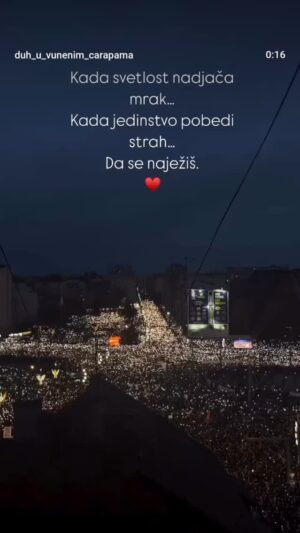 Danica Maksimović Instagram - Studenti su nam pokazali put... ka boljem sutra! Više ništa neće biti isto...! (Pad vlade!)

#autokomanda #studenti #profesori  #poljoprivrednici #gradjanstvo...