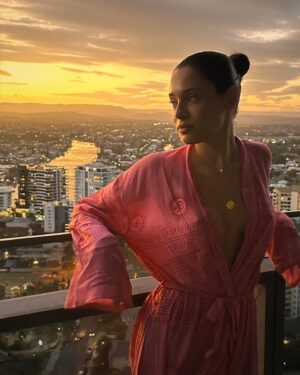 Daniela Melchior Instagram - I was missing this view ngl
End of week 1 of shooting @theanacondamovie 🐍 feeling so so grateful for the overflowing positivity over here ✨